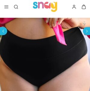 Snag full brief panties brand new black size H (24/26)